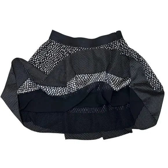 Vince Camuto Black & White Geometric A-Line Skirt | Size 6 - Picture 2 of 5
